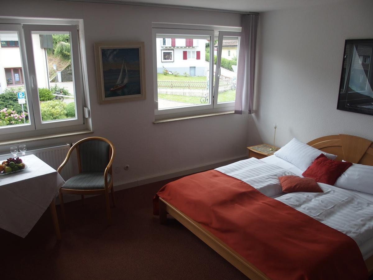 Hotel Pension Cafe Hasler Bodman-Ludwigshafen Exteriör bild