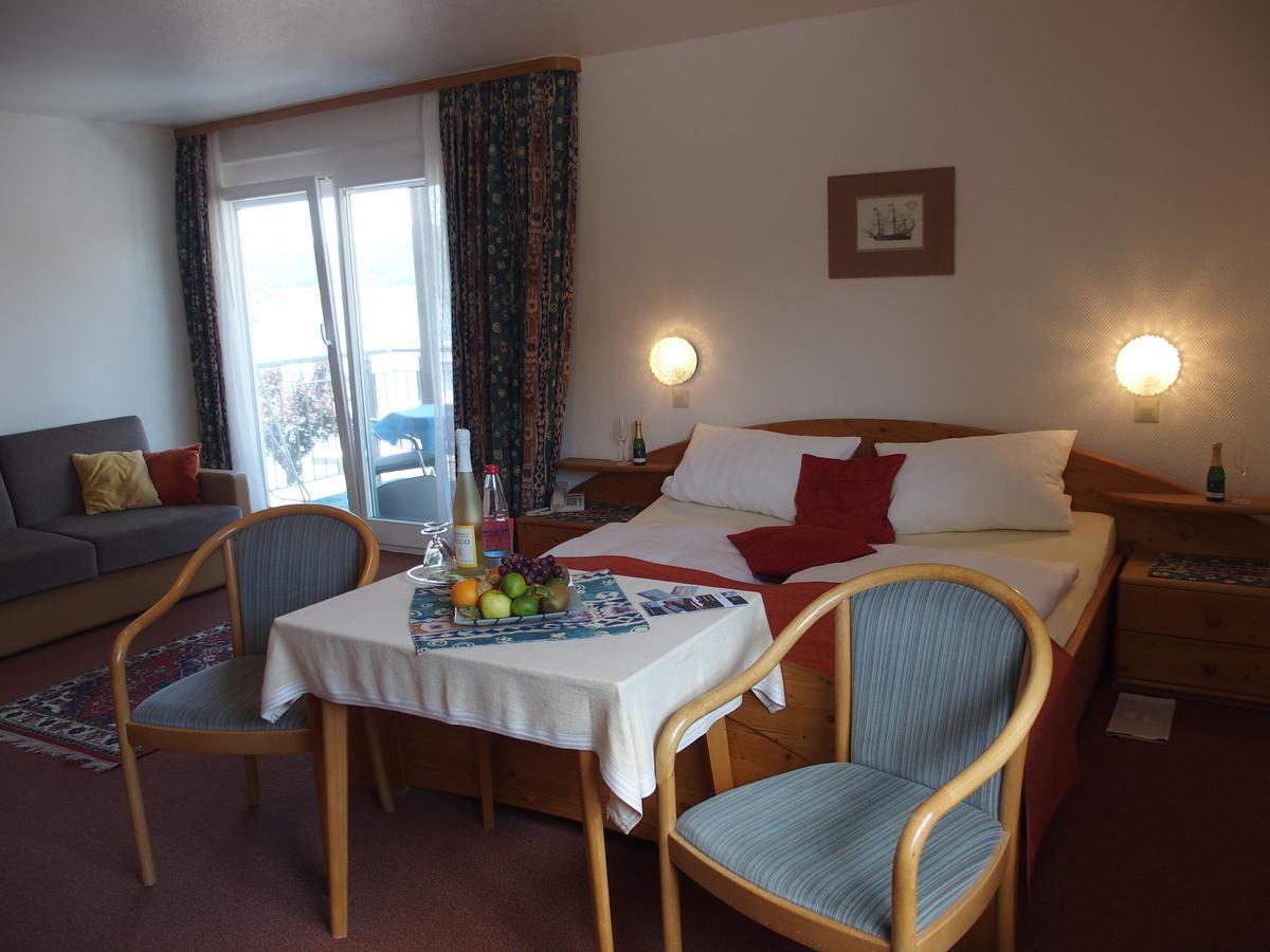 Hotel Pension Cafe Hasler Bodman-Ludwigshafen Exteriör bild