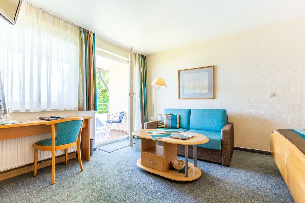 Hotel Pension Cafe Hasler Bodman-Ludwigshafen Exteriör bild